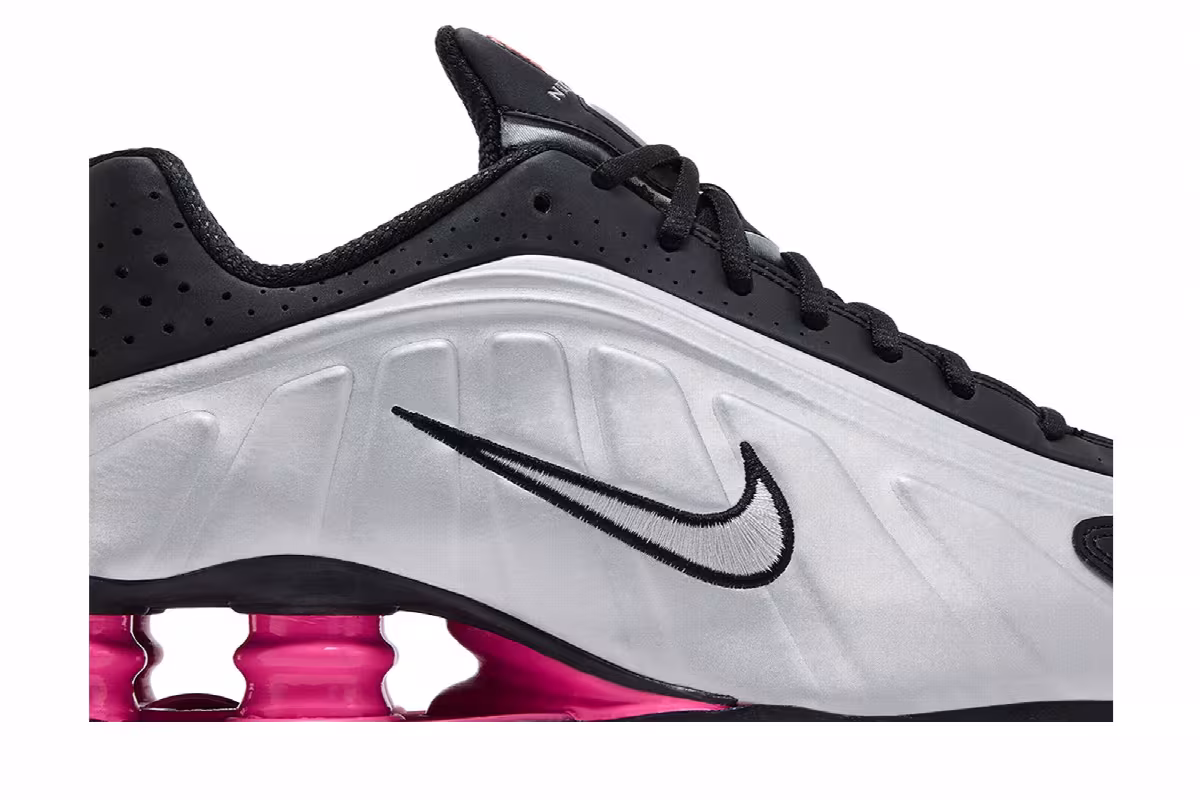 Nike Women's Shox R4 Black Metallic Silver Pinksicle, view 3