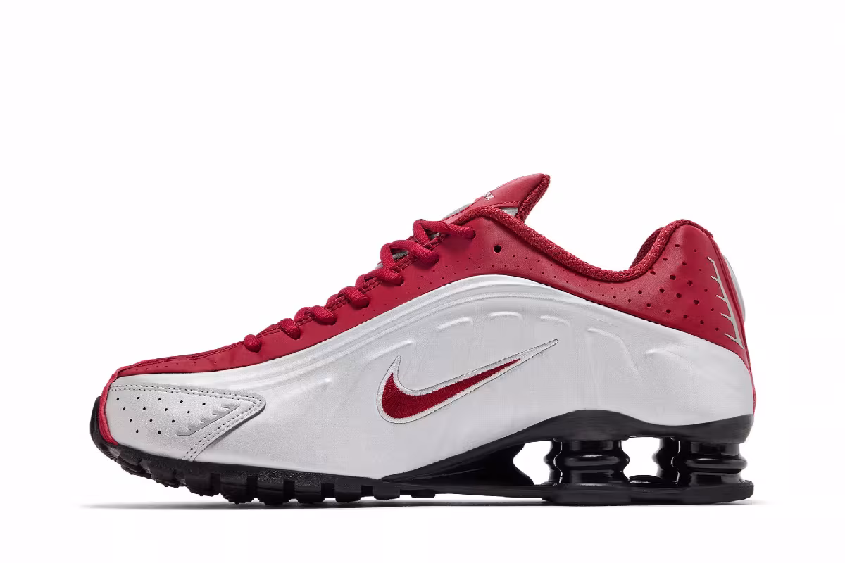 Nike Shox R4 Metallic Silver Black Team Crimson, view 4
