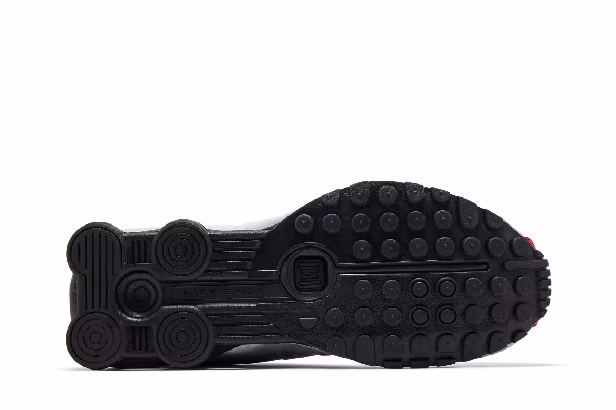 Nike Shox R4 Metallic Silver Black Team Crimson, view 5