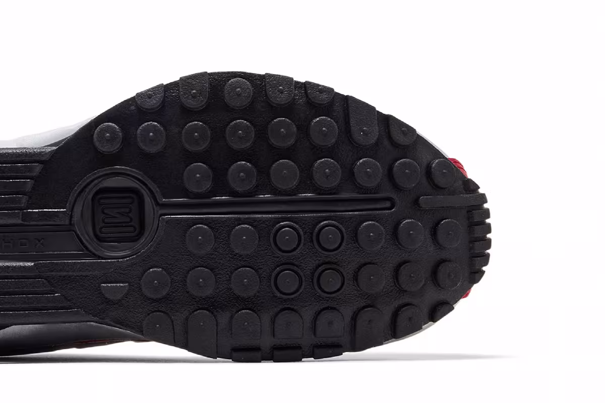 Nike Shox R4 Metallic Silver Black Team Crimson, view 6