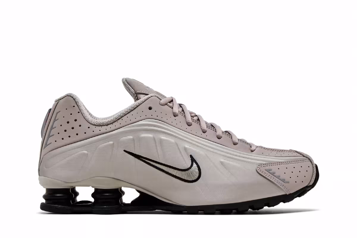 Nike Shox R4 College Grey, view 2