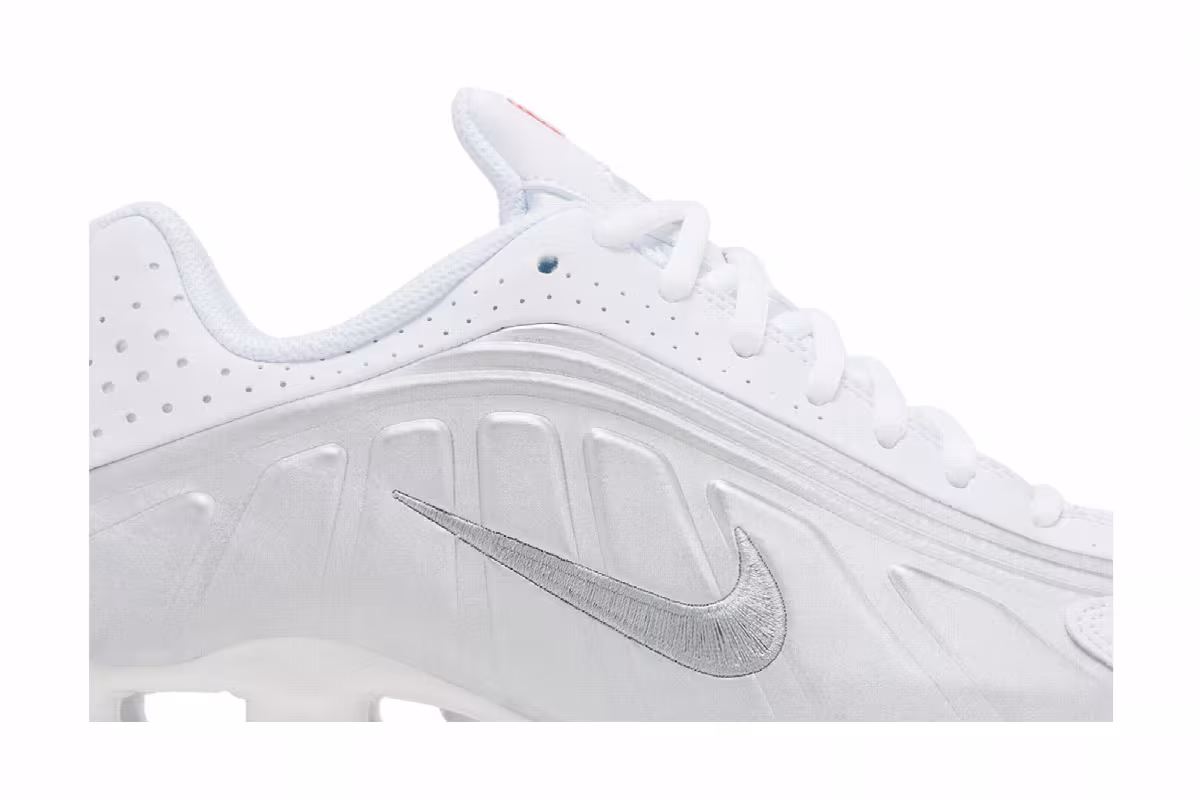Nike Shox R4 GS White Metallic Silver 2025, view 3