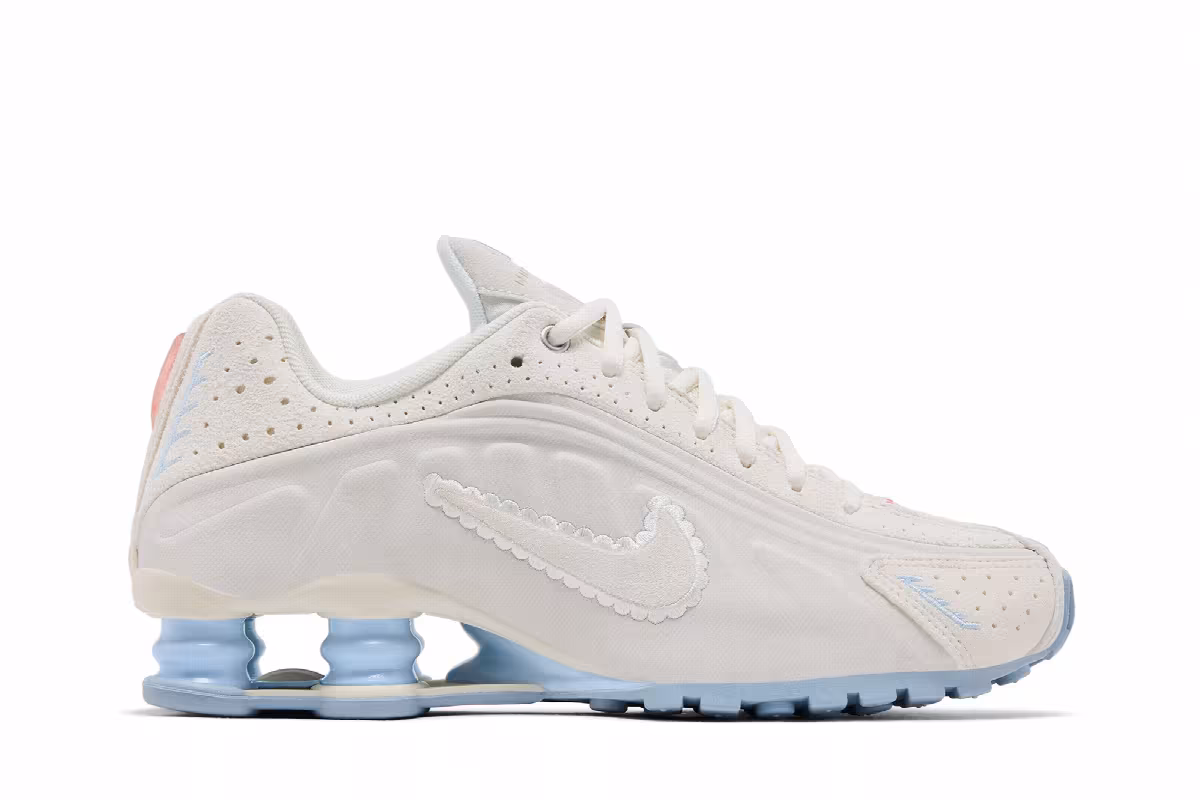 Nike Women's Shox R4 SE Pale Ivory Ornate Swoosh, view 2