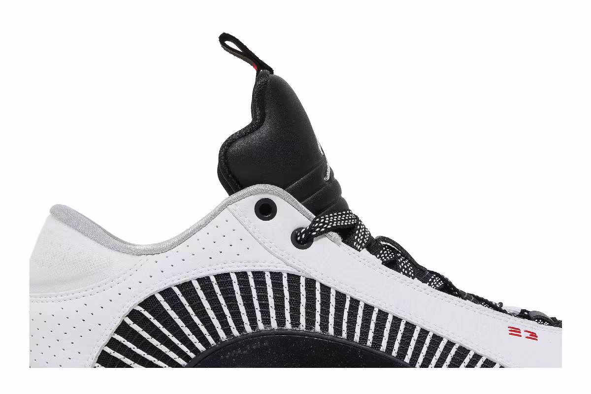 Air Jordan 35 Low White Black, view 3