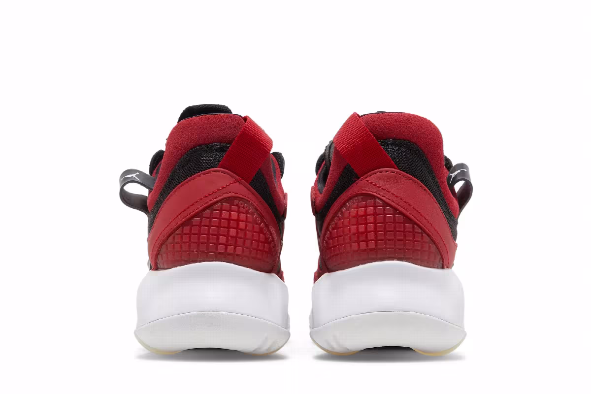 Air Jordan Women's Jordan MA2 Bred, view 7