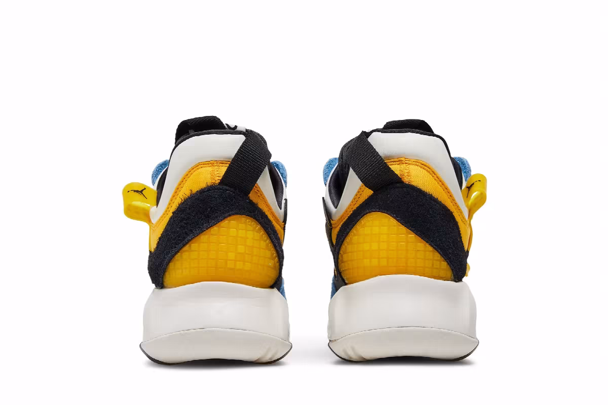 Air Jordan MA2 University Gold, view 7