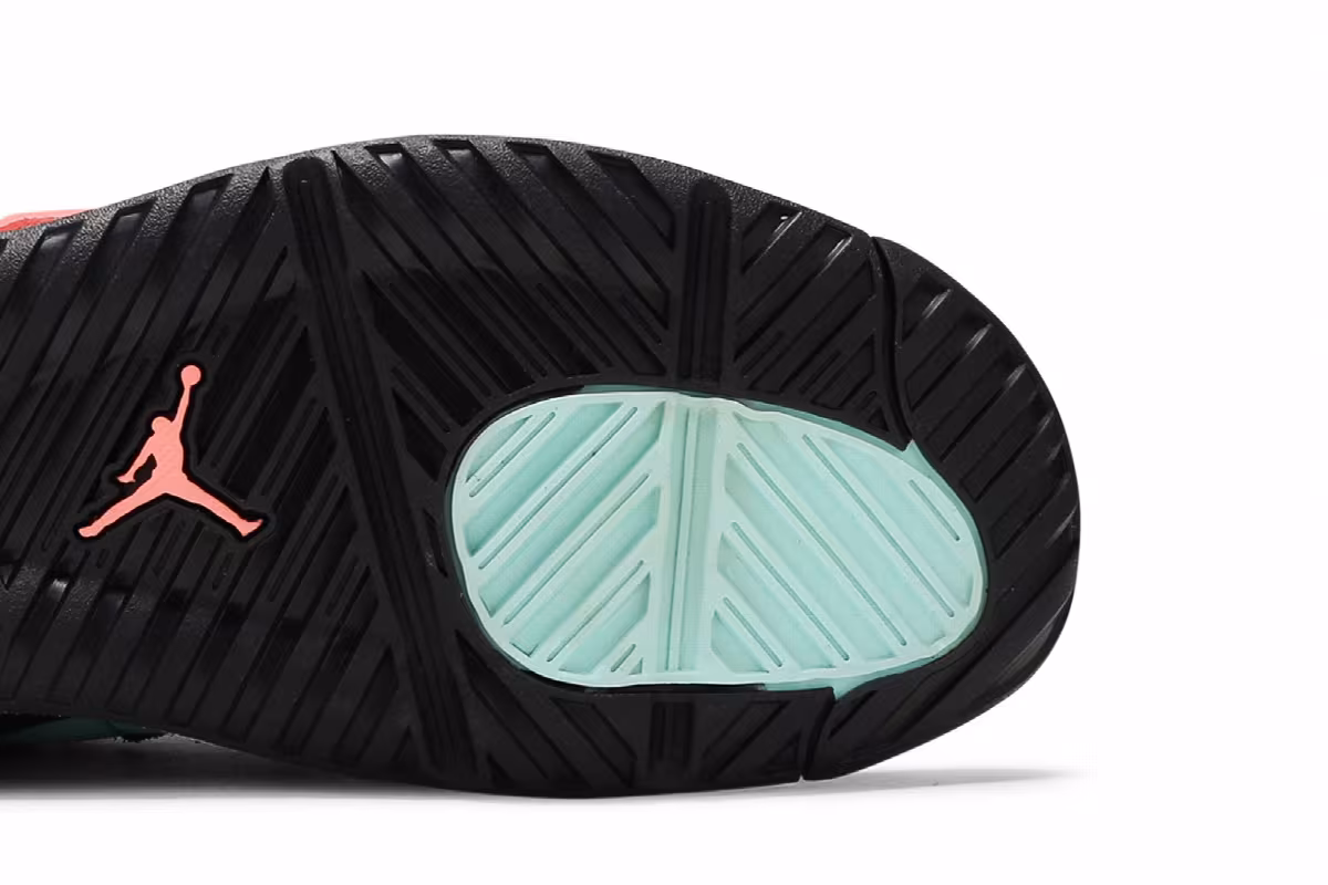Air Jordan MA2 Tropical Twist, view 6