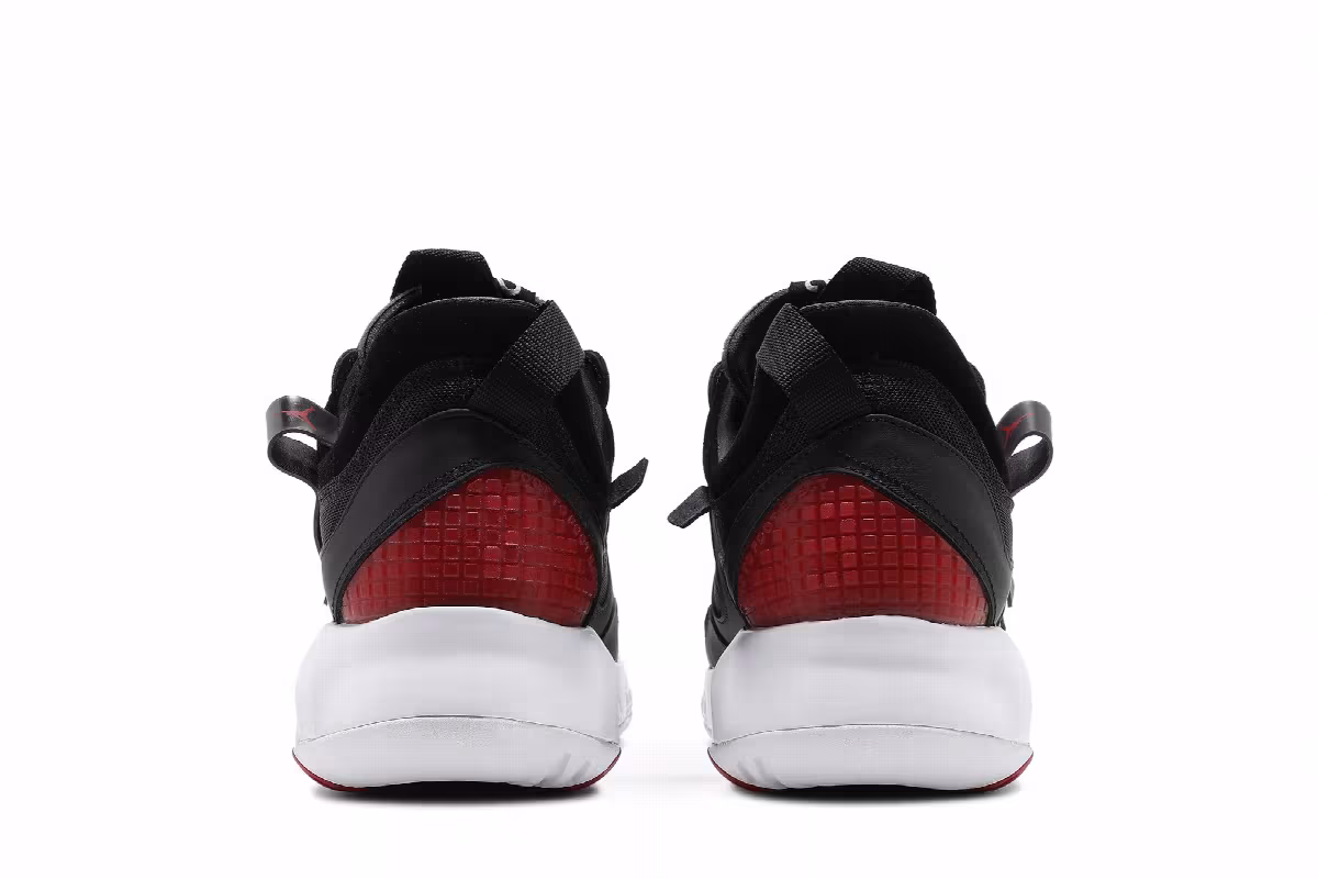 Air Jordan MA2 Bred, view 7