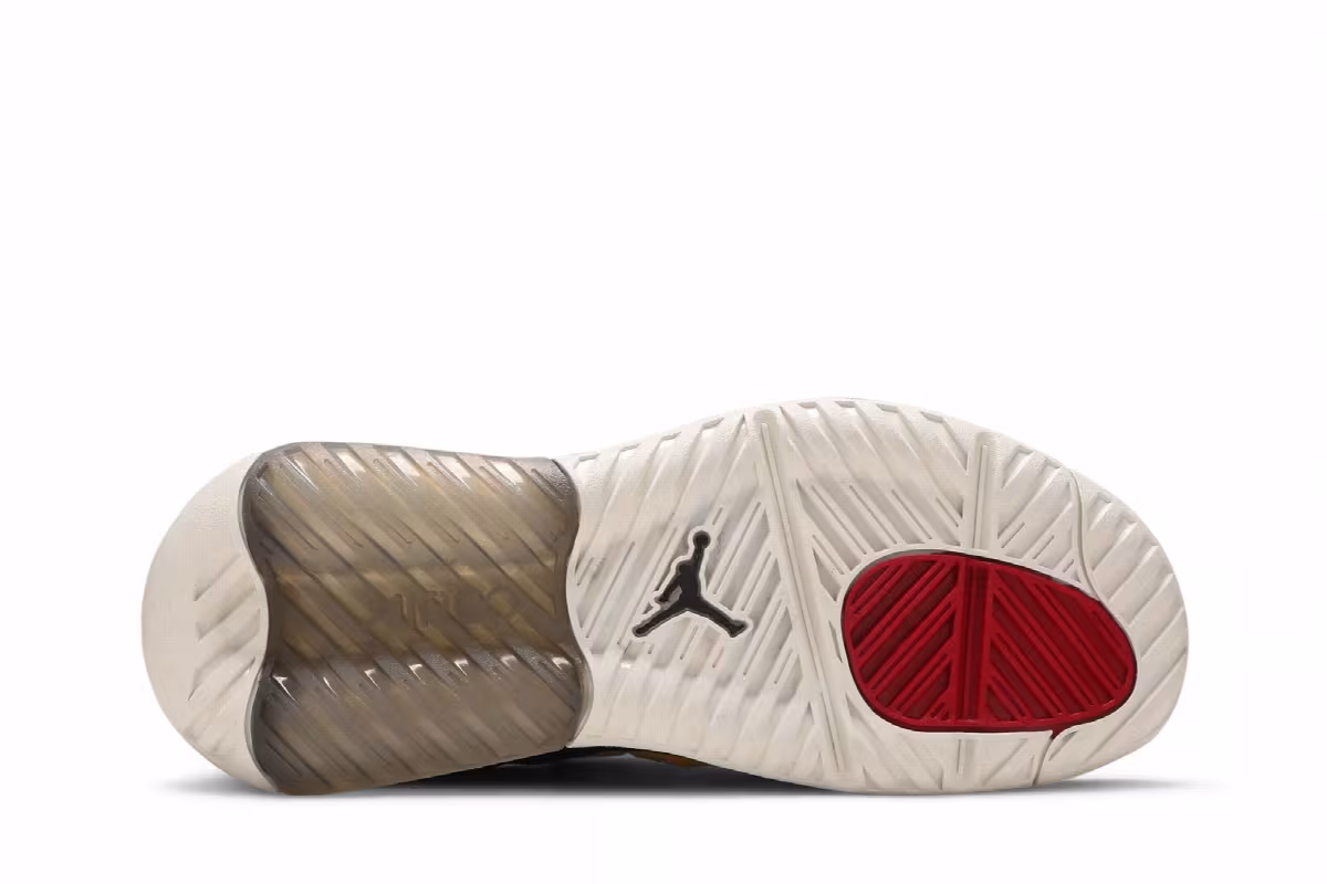 Air Jordan MA2 GS University Gold, view 5
