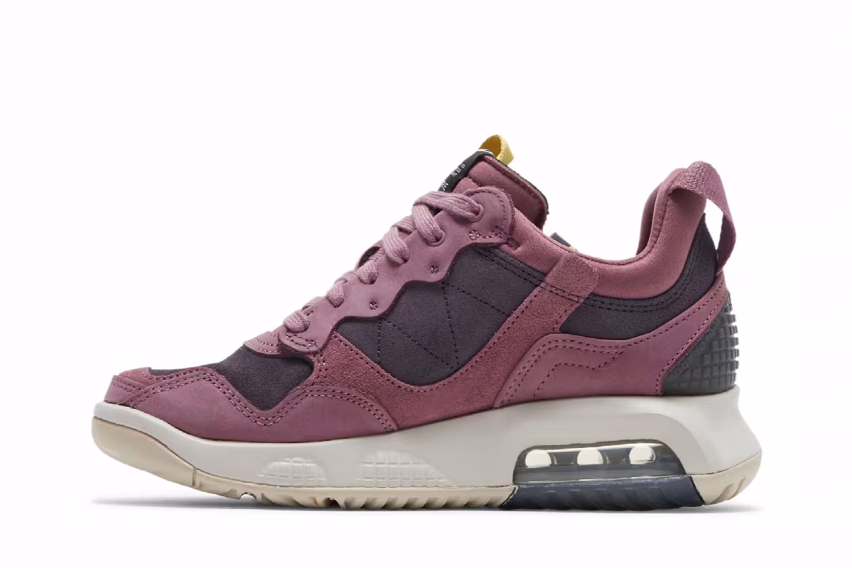 Air Jordan Women's Jordan MA2 Light Mulberry, view 4