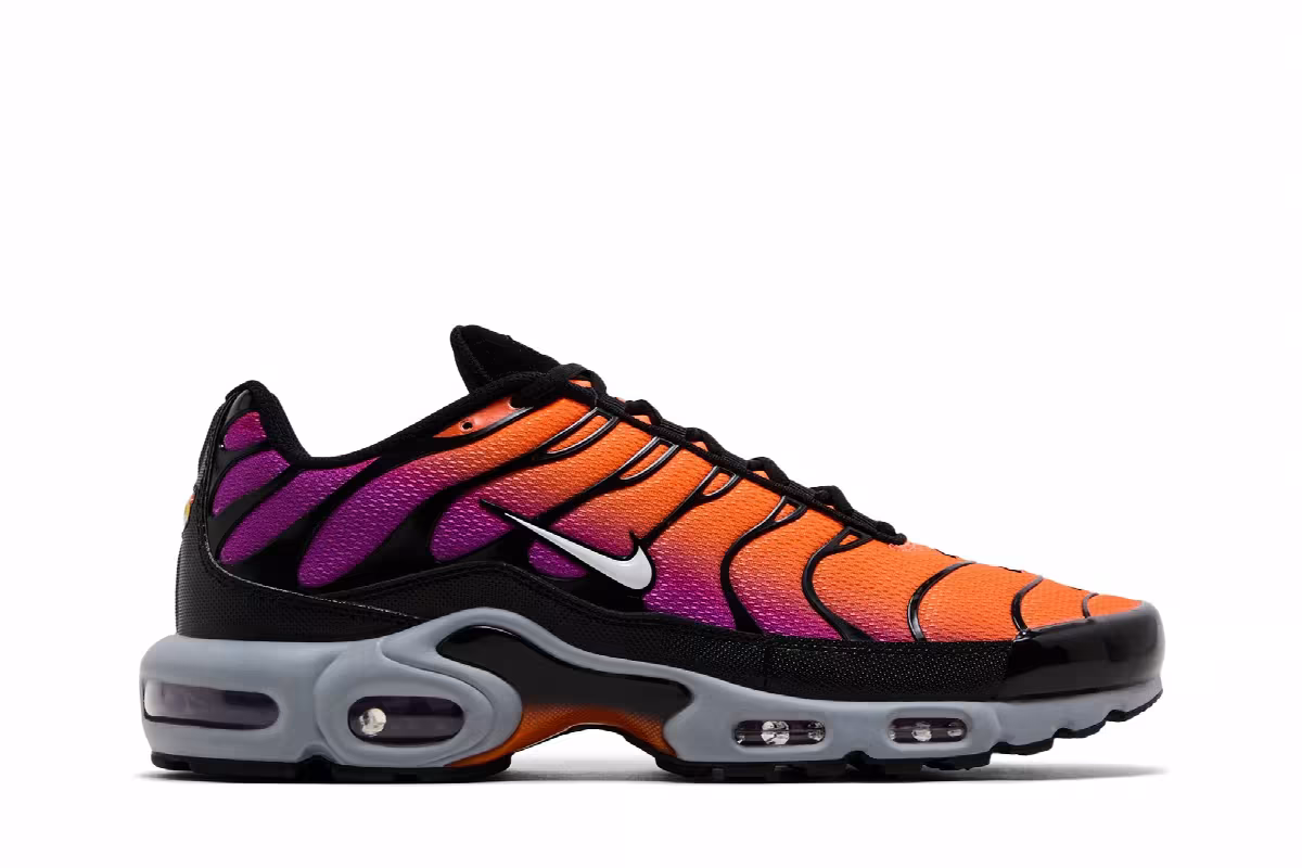 Nike Air Max Plus Total Orange Vivid Purple, view 2