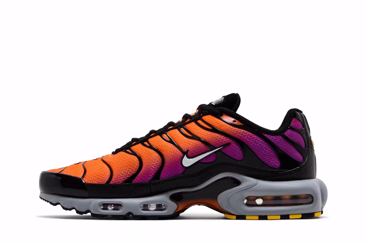 Nike Air Max Plus Total Orange Vivid Purple, view 4