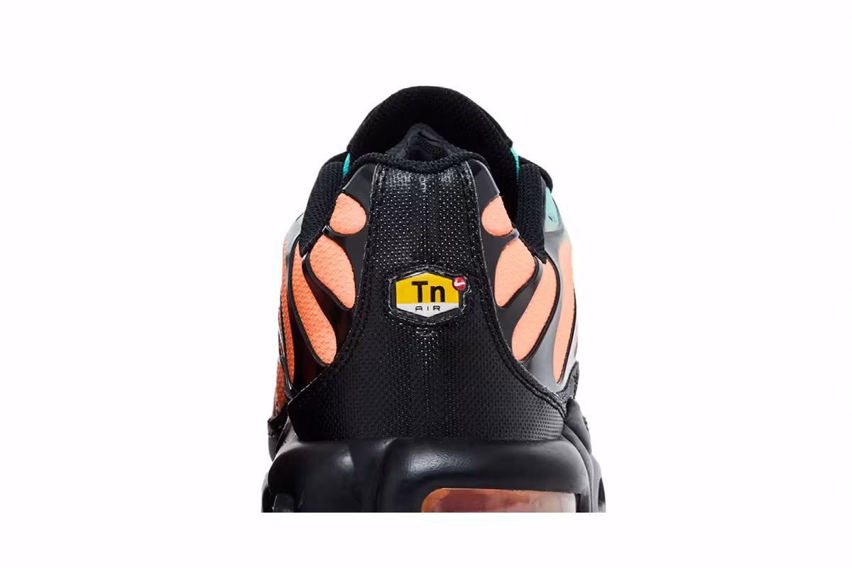 Nike Air Max Plus Aurora Green Orange Pulse, view 8