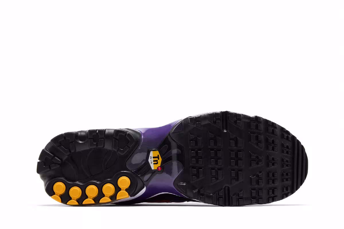 Nike Air Max Plus Golf Voltage Purple Black, view 5
