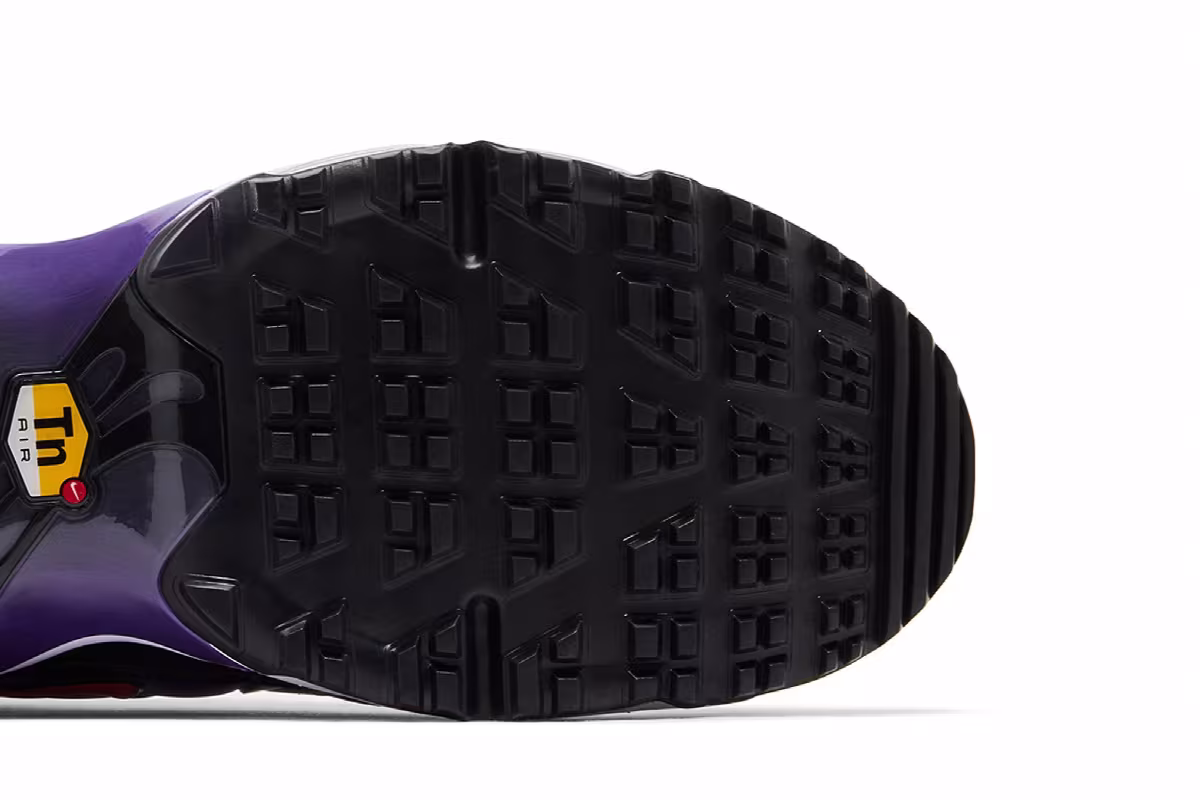 Nike Air Max Plus Golf Voltage Purple Black, view 6