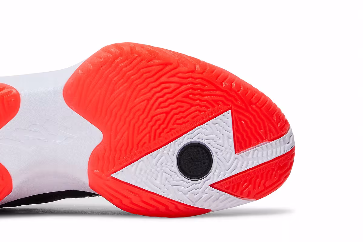 Air Jordan Zion 1 Bloodline, view 6