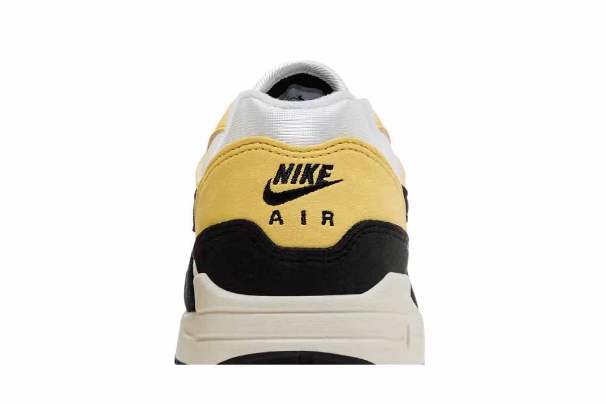 Nike Women's Air Max 1 Saturn Gold Black, view 8
