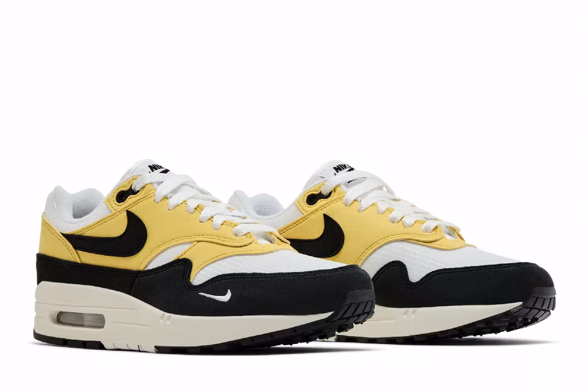 Nike Women's Air Max 1 Saturn Gold Black, view 9