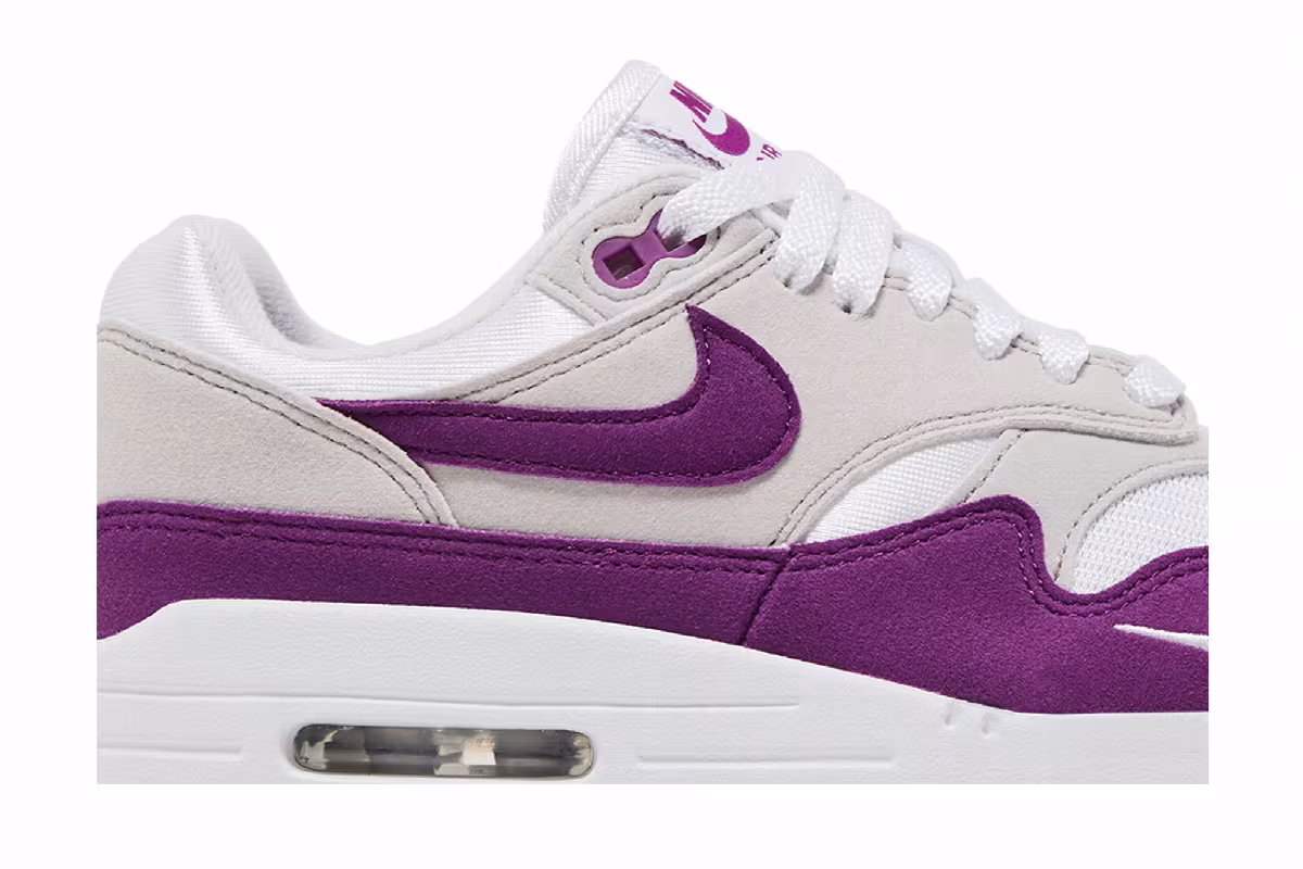 Nike Women's Air Max 1 Bold Berry, view 3