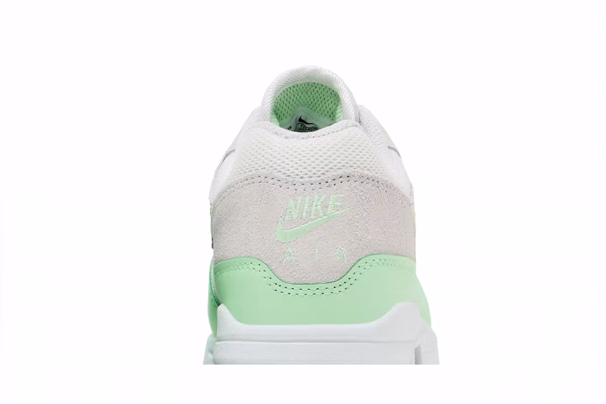 Nike Air Max 1 Essential Vapor Green, view 8