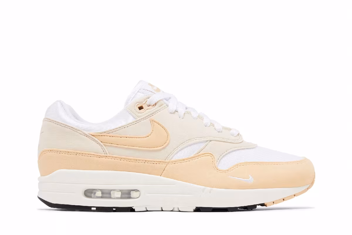 Nike Women's Air Max 1 Light Orewood Brown, view 2