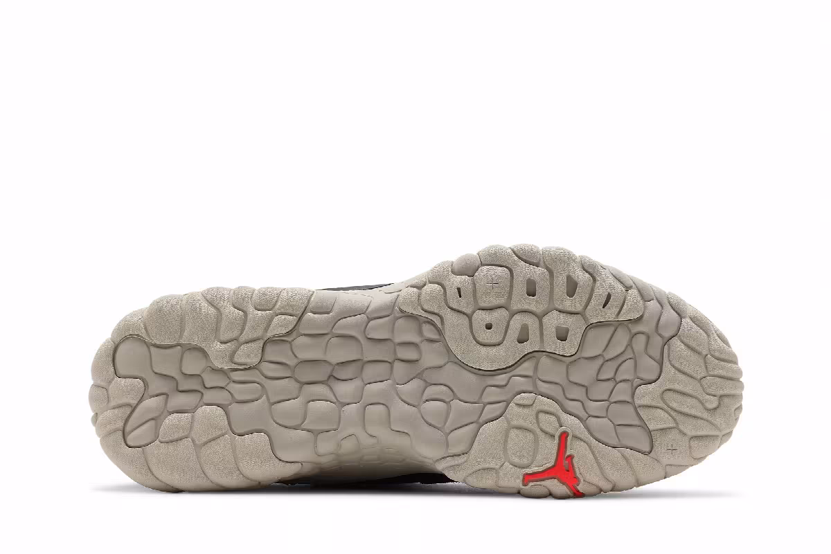 Air Jordan Delta 2 Black Infrared, view 5
