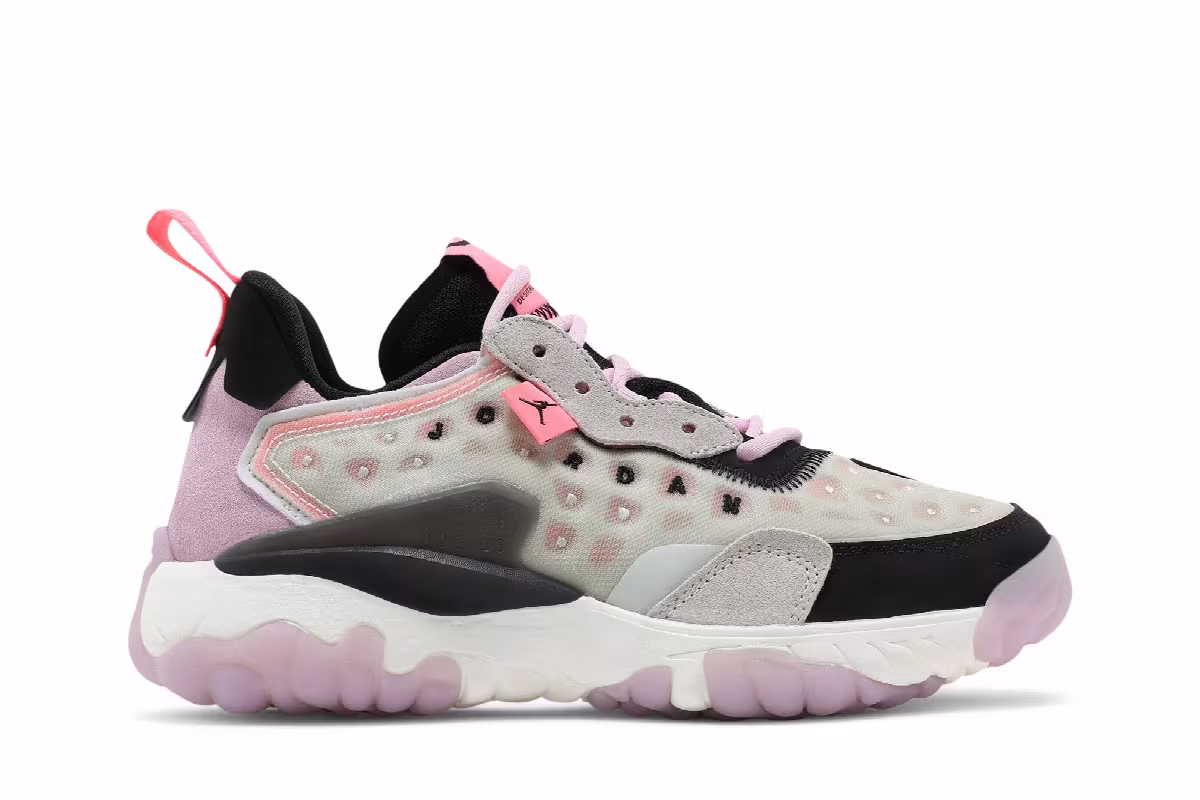 Air Jordan Women's Jordan Delta 2 Light Arctic Pink, view 2