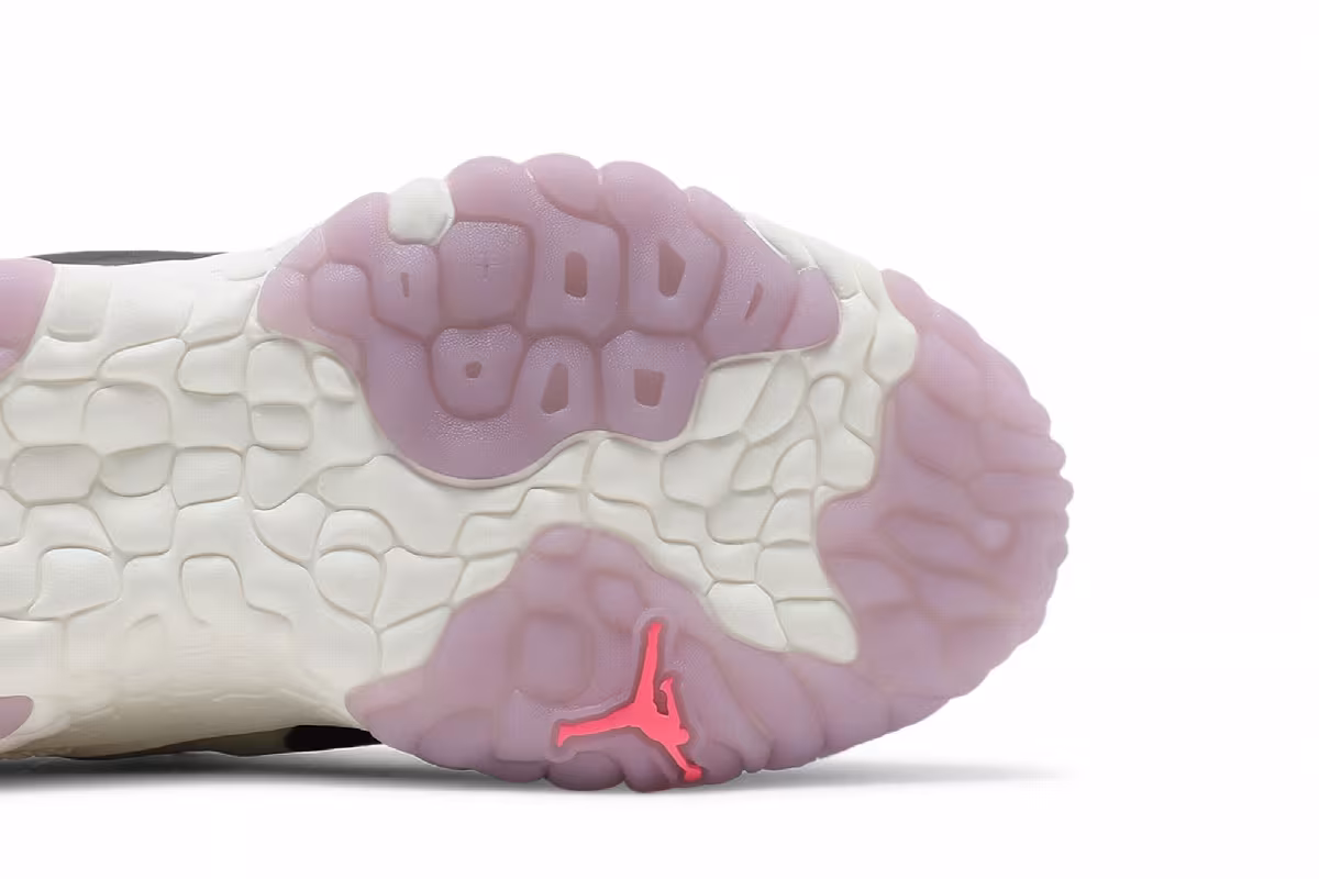Air Jordan Women's Jordan Delta 2 Light Arctic Pink, view 6