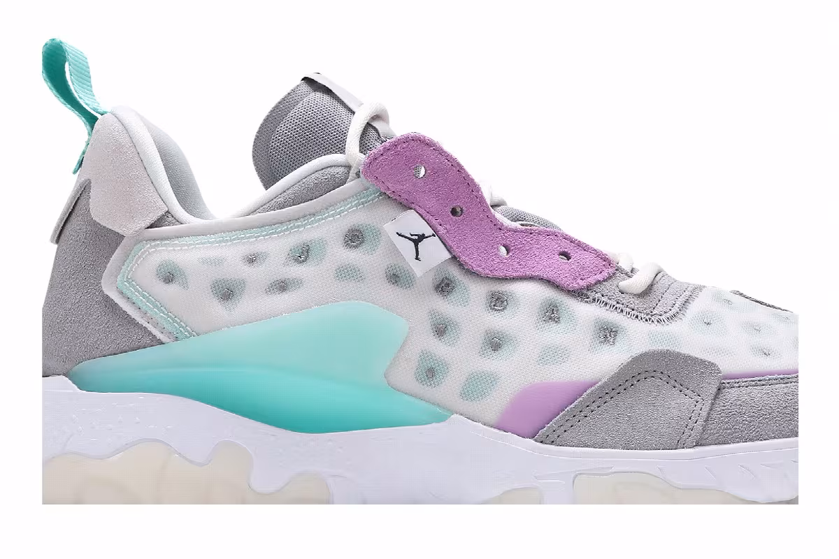 Air Jordan Delta 2 Platinum Grape Ice, view 3