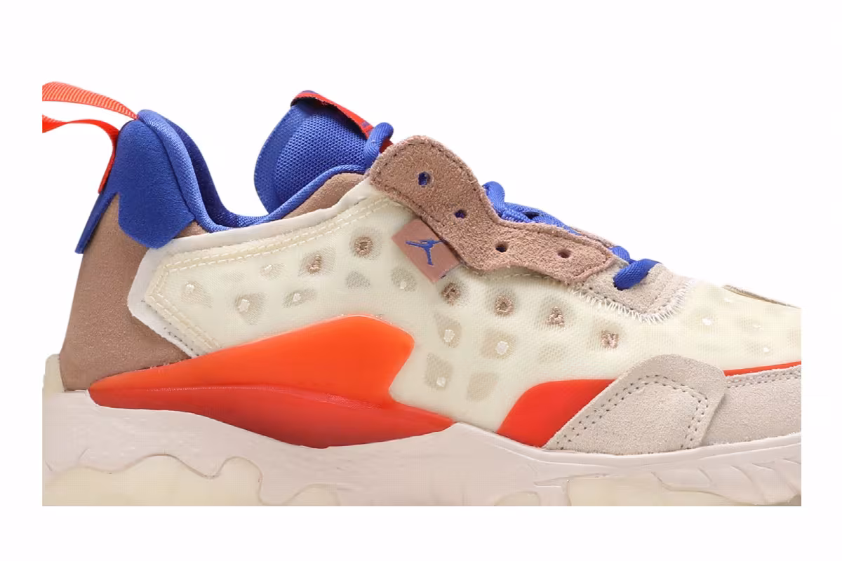 Air Jordan Women's Jordan Delta 2 Hyper Royal Orange, view 3