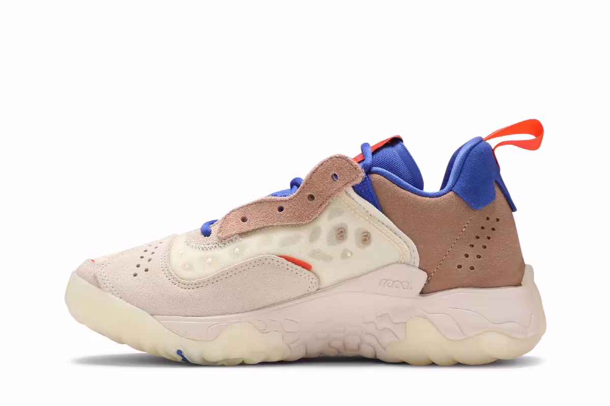 Air Jordan Women's Jordan Delta 2 Hyper Royal Orange, view 4