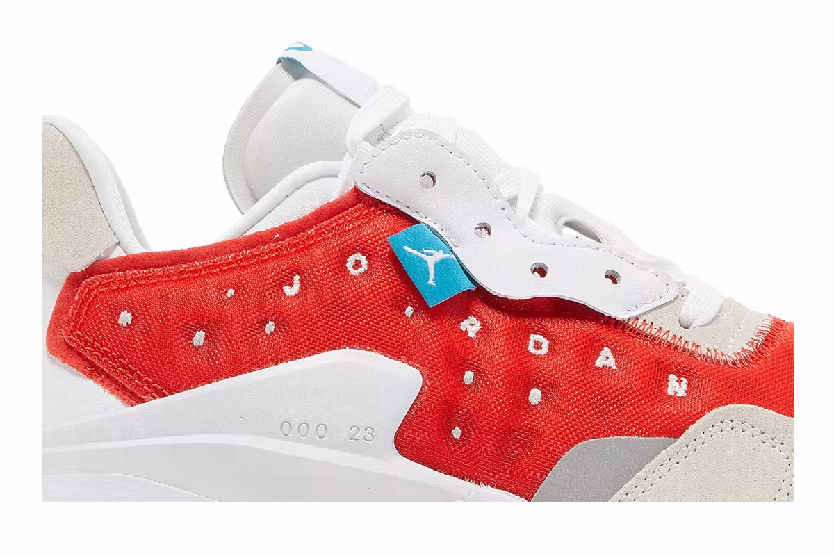 Air Jordan Delta 2 Chile Red, view 3