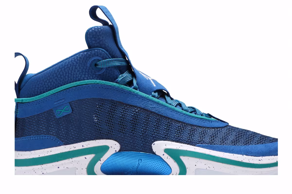 Luka Doncic x Air Jordan 36 Slovenia, view 3