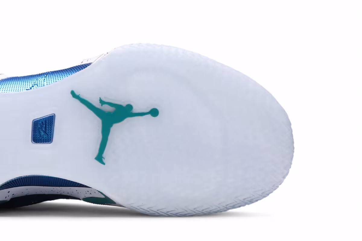 Luka Doncic x Air Jordan 36 Slovenia, view 6