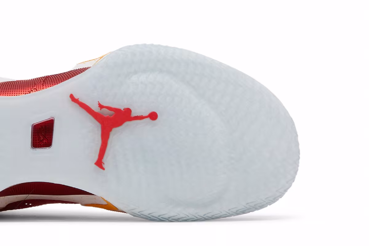 Guo Ailun x Air Jordan 36 China, view 6