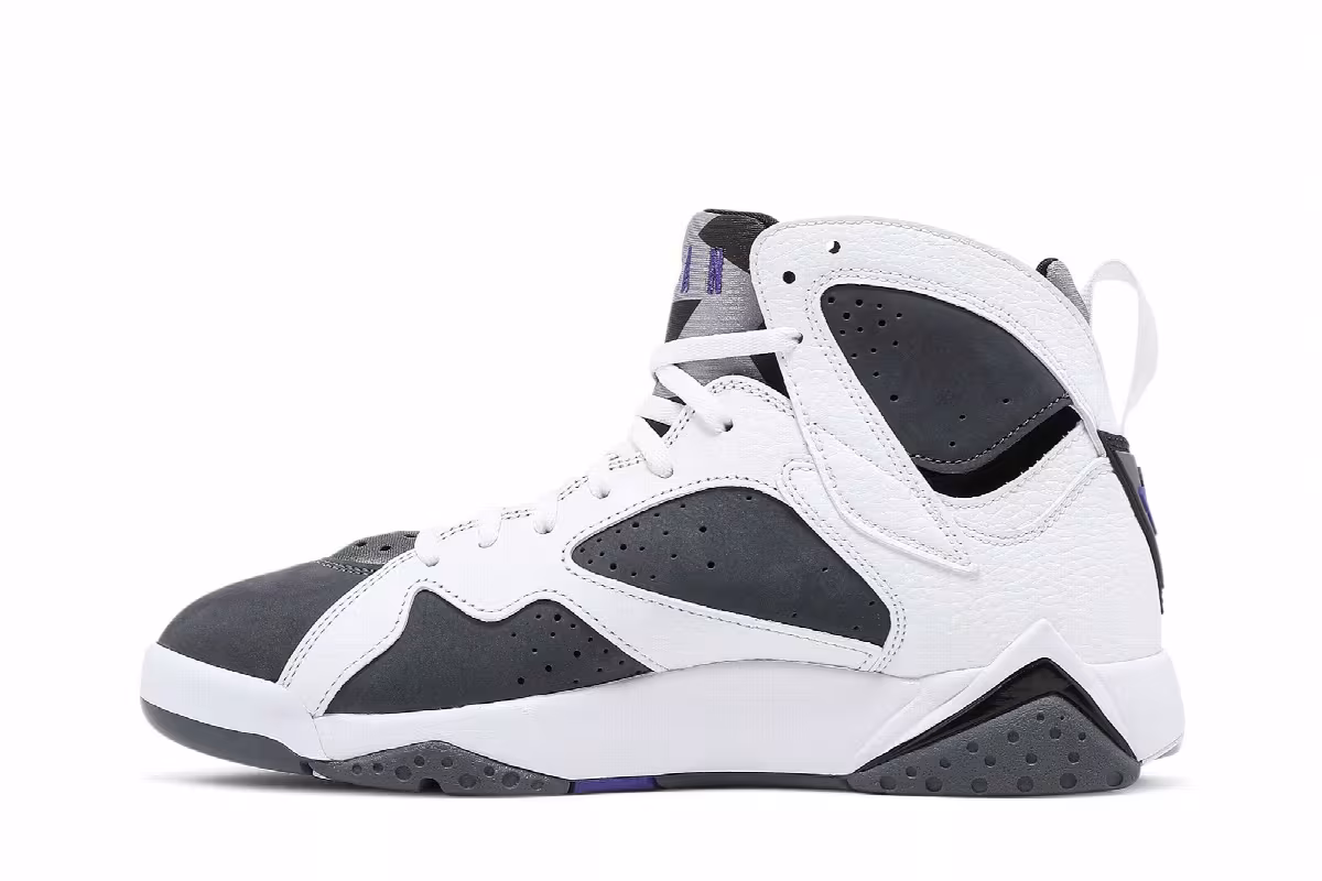 Air Jordan 7 Flint 2021, view 4