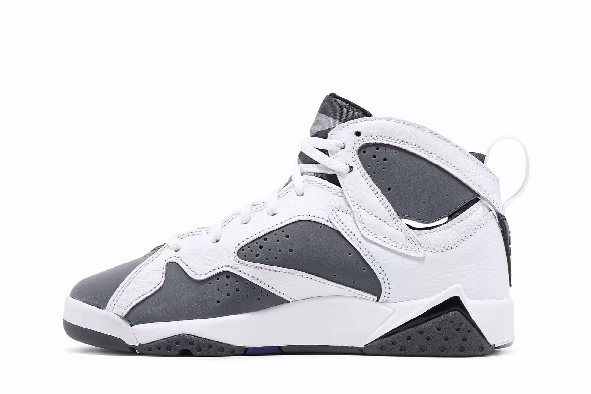 Air Jordan 7 GS Flint 2021, view 4
