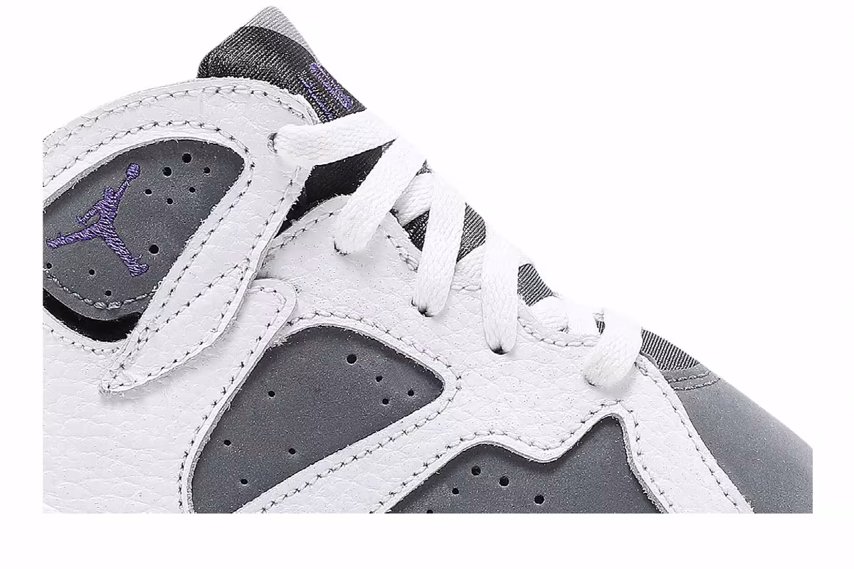 Air Jordan 7 TD Flint 2021, view 3