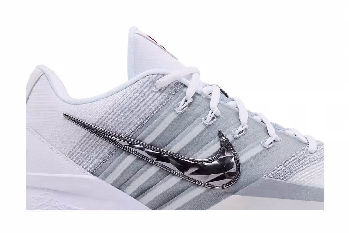 Nike Women's Sabrina 3 Me vs. Me, view 3