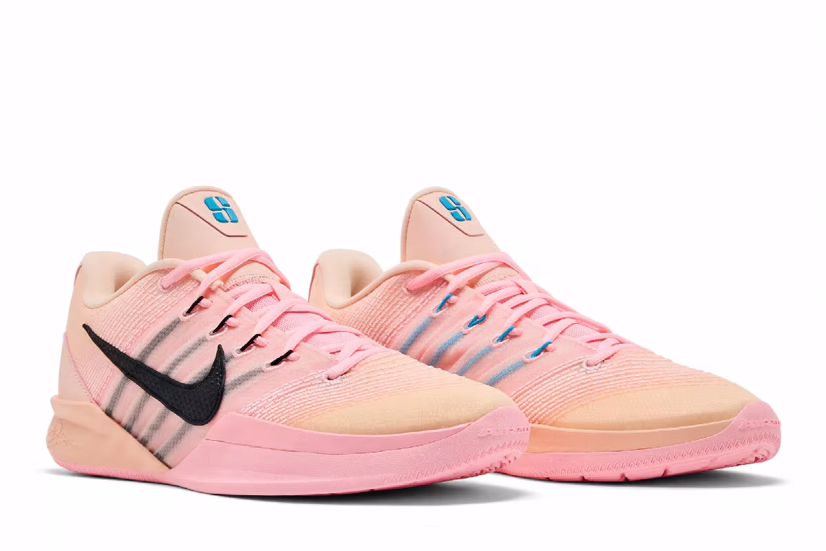 Nike Women's Sabrina 3 Twin, view 9