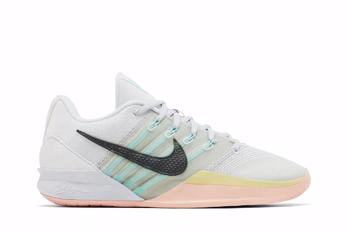 Nike Women's Sabrina 3 Silencer, view 2