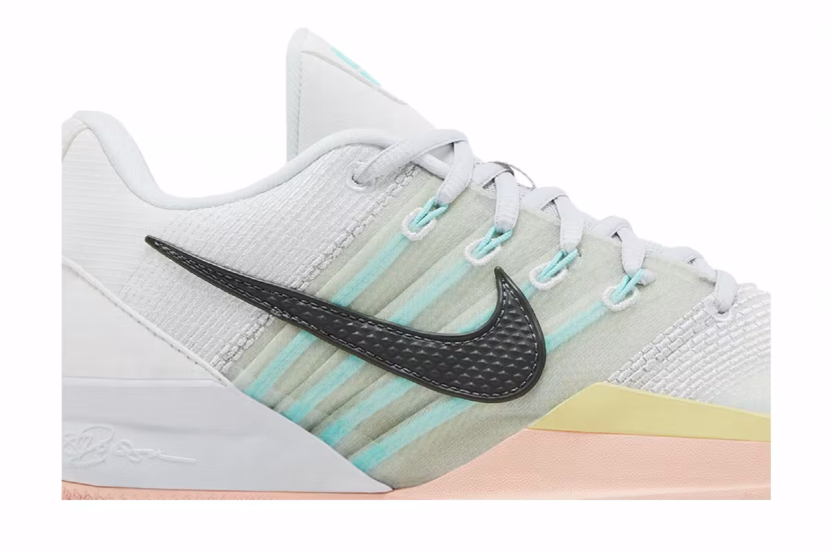 Nike Women's Sabrina 3 Silencer, view 3