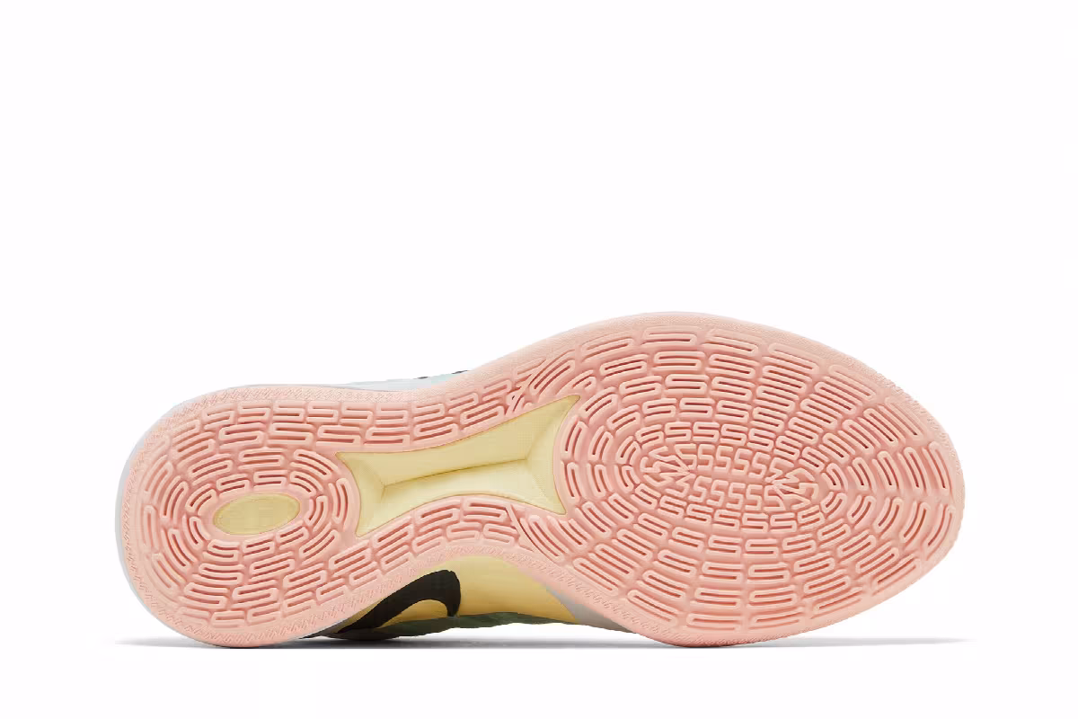 Nike Women's Sabrina 3 Silencer, view 5