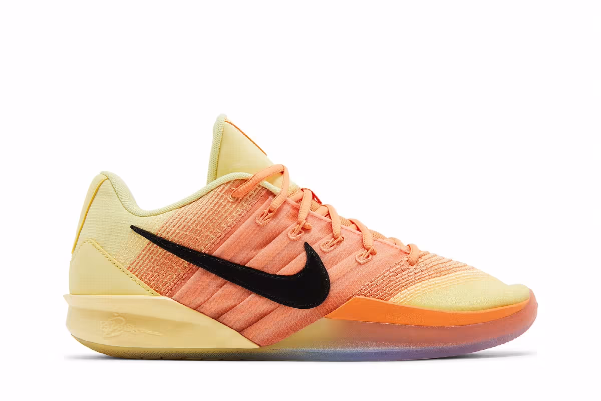Nike Women's Sabrina 3 All-Star, view 2