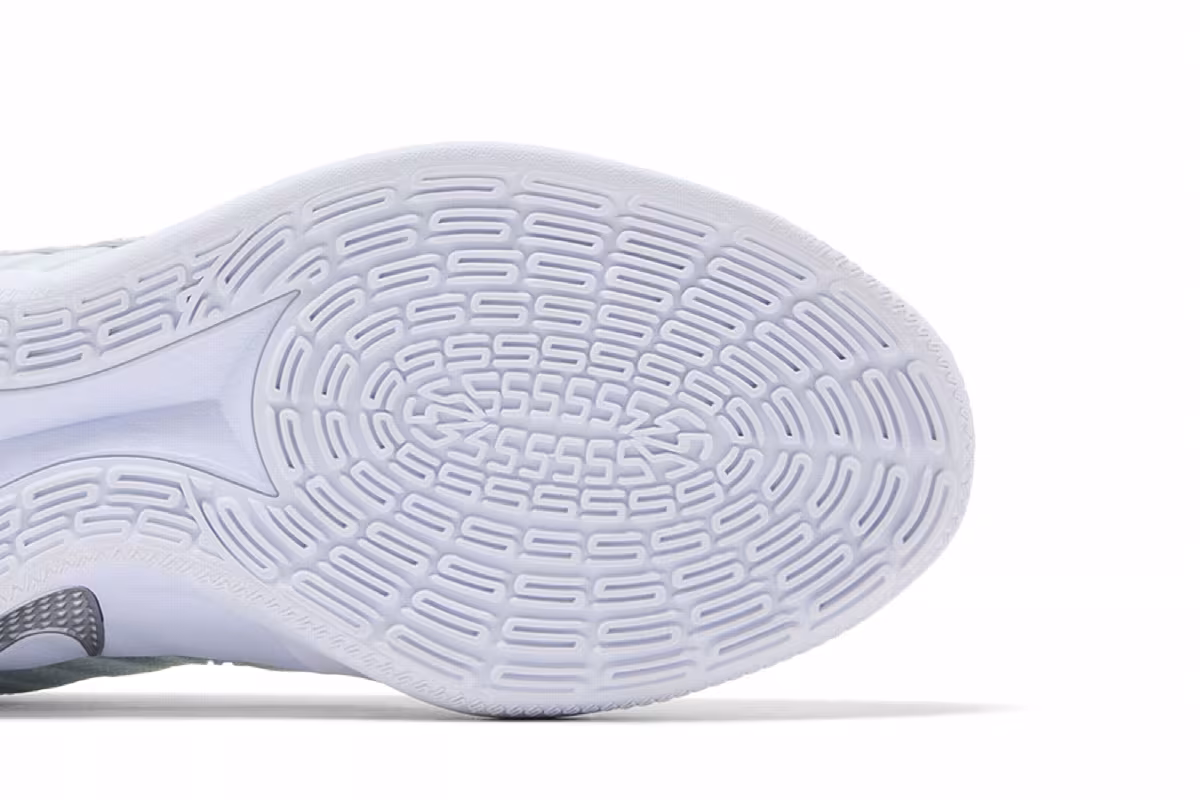 Nike Women's Sabrina 3 Ice Cold, view 6