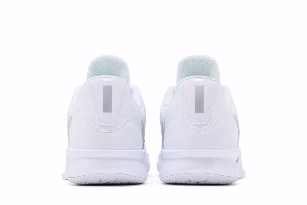 Nike Women's Sabrina 3 Ice Cold, view 7
