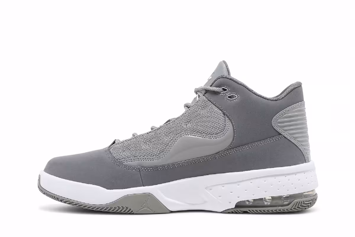 Air Jordan Max Aura 2 Medium Grey, view 4