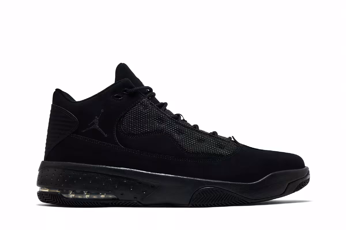 Air Jordan Max Aura 2 Black, view 2