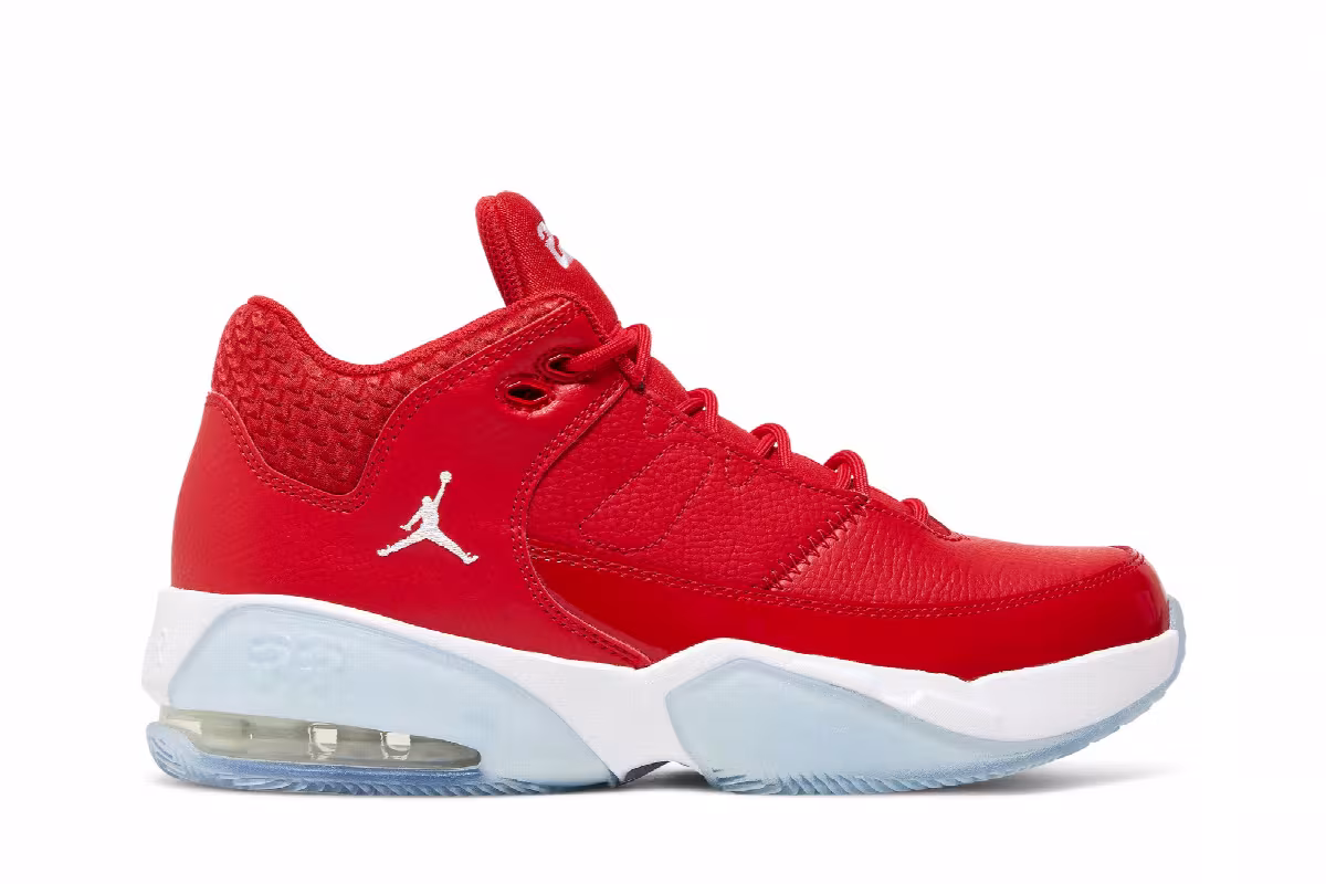 Air Jordan Max Aura 3 GS University Red, view 2