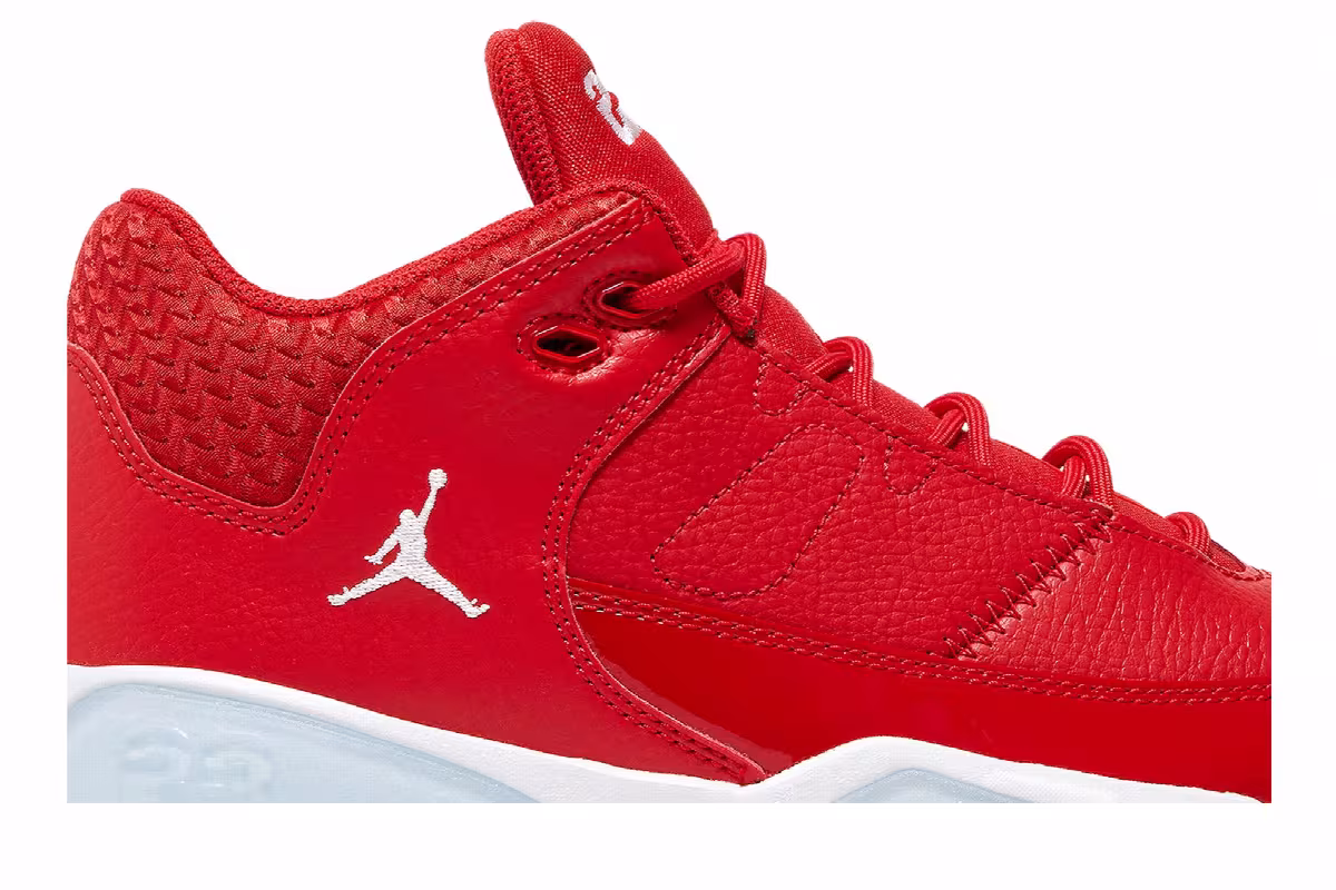 Air Jordan Max Aura 3 GS University Red, view 3